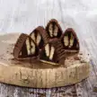 0000843_petit-four-piramit_550-1.png