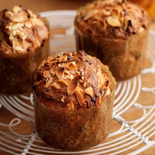 Panettone-Kagit-Kek-Kalibi.webp