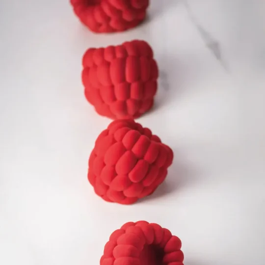 Pavoni-Px4394-3D-Pavoflex-Silicone-Mould-Lampone.webp
