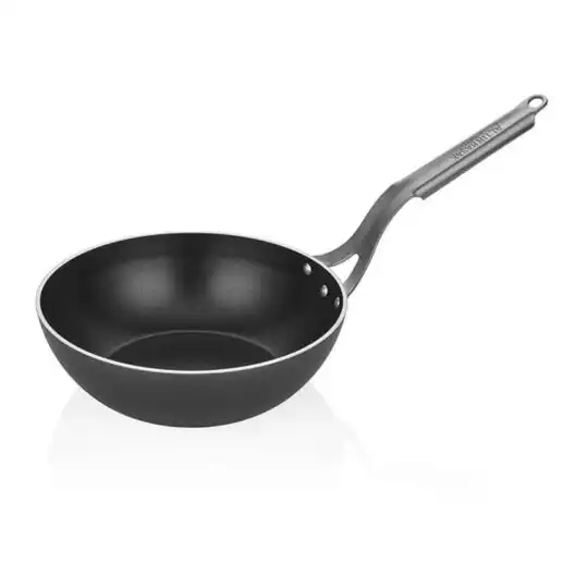 lazetti-wok-tava.jpg