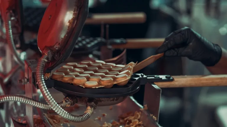 Waffle Makinesi Nasıl Temizlenir?